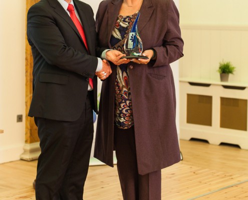 Leo Kearns presenting the HMI Leaders Award to Alison Dougall